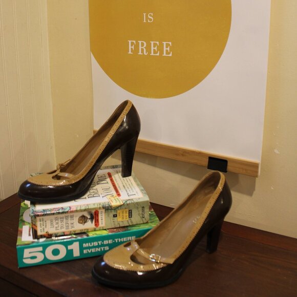 Ralph Lauren Patent Leather Mary Janes! - Picture 1 of 5